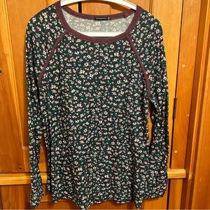 Staccato flowered long sleeved tee